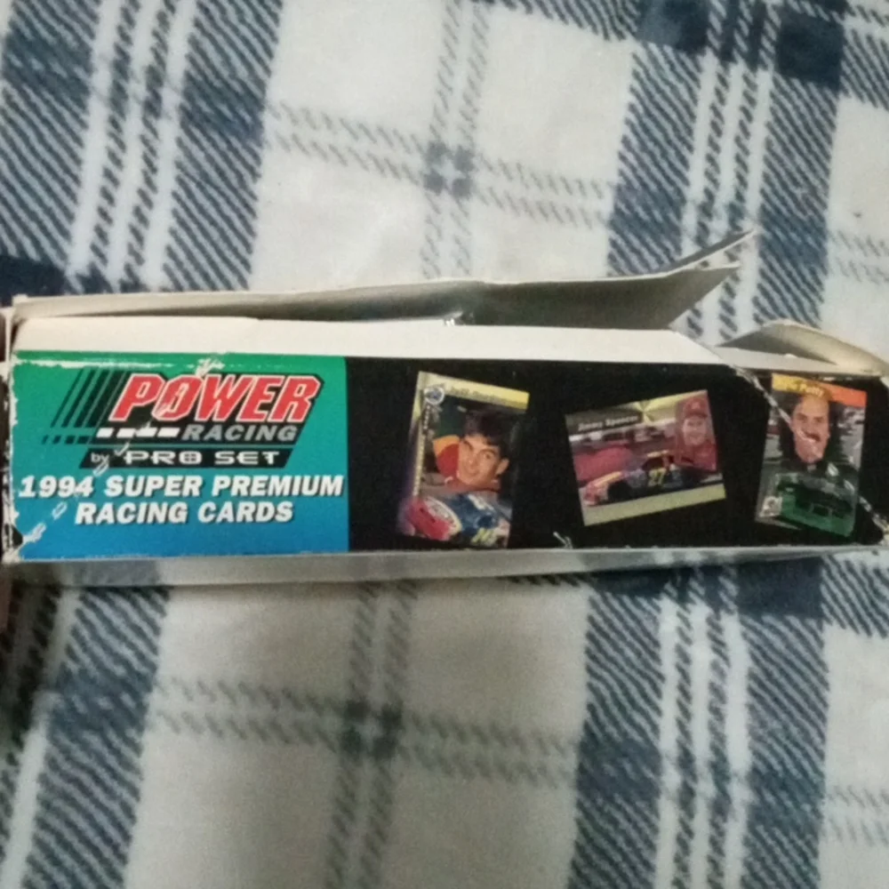 Trading Cards - Picture 2 of 7